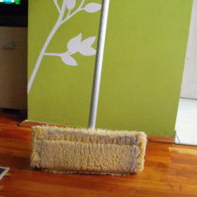 Włókno Żółte do błyskawicznego usuwania kurzu z sufitów, ścian i podłóg