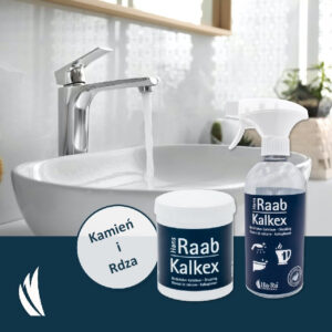 Zestaw Kalkex naturalny odkamieniacz 250 g ze spryskiwaczem – ustawiony przy umywalce w łazience z cieknącą wodą z kranu.